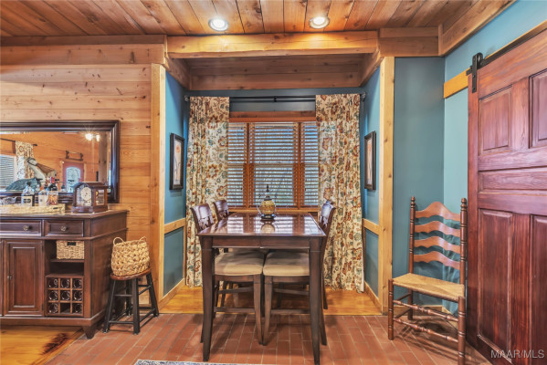 937 Ridgeland Farms Road