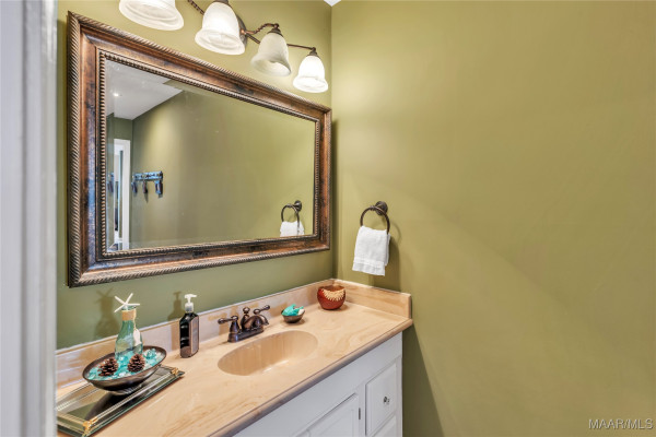 937 Ridgeland Farms Road