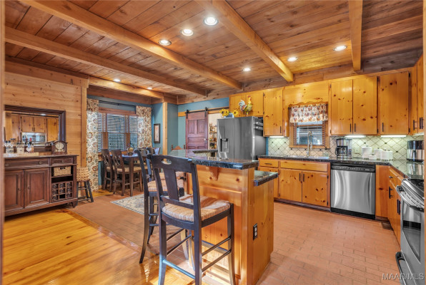 937 Ridgeland Farms Road