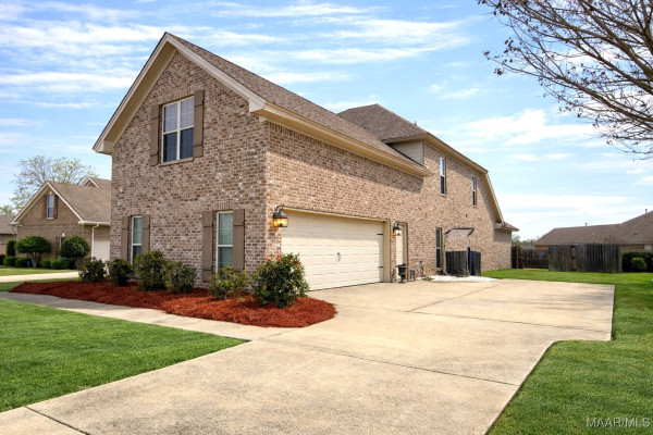 8913 Caraway Lane