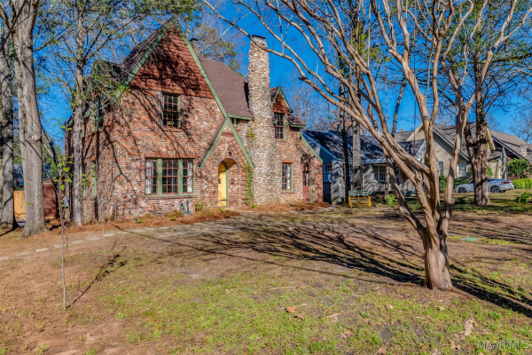 1201 MAGNOLIA Curve