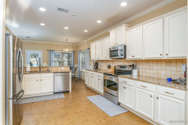 1625 Bon Terre Boulevard