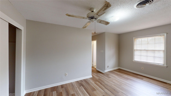 112 BETH MANOR Drive