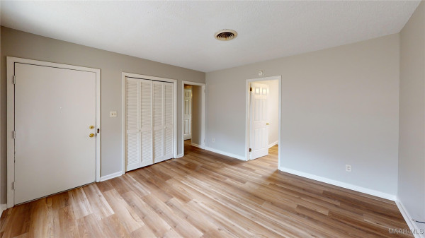 112 BETH MANOR Drive