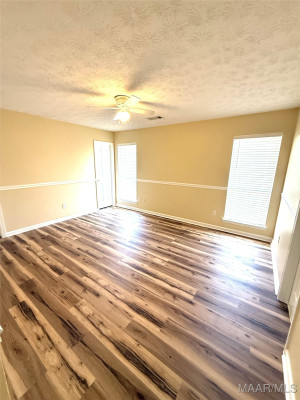 443 RIVER OAKS Drive