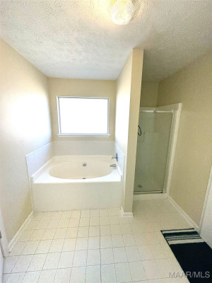 443 RIVER OAKS Drive