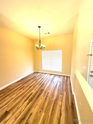 443 RIVER OAKS Drive