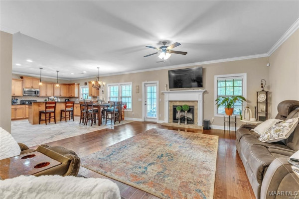 126 N Dogwood Terrace