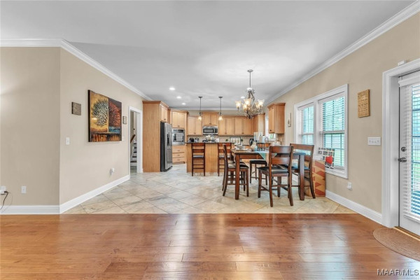 126 N Dogwood Terrace