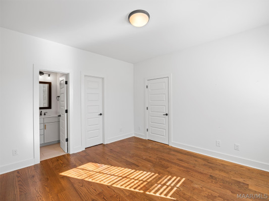 4831 Clerkenwell Street