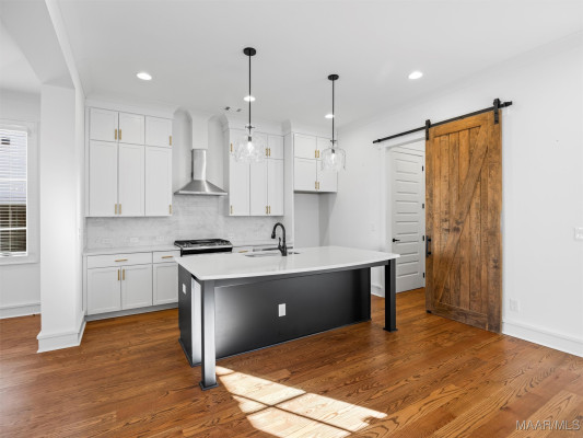 4831 Clerkenwell Street