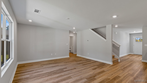 3320 Knotts Drive