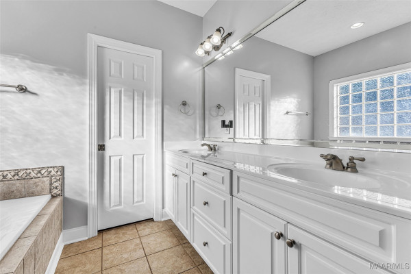 97 BRECKENRIDGE Court