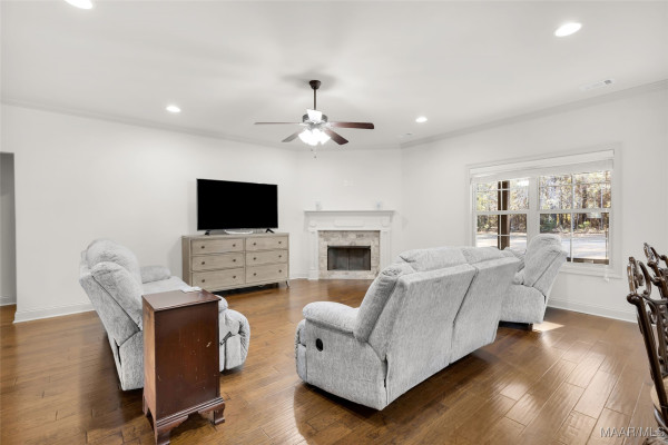 212 Spruce Knoll Lane