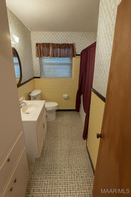 3637 Cloverdale Road