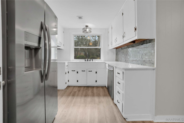 3735 Dalraida Terrace