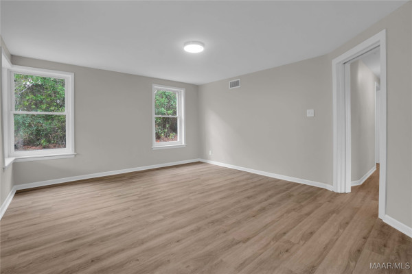 3735 Dalraida Terrace