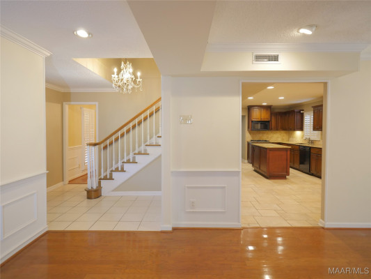 1800 Wentworth Drive