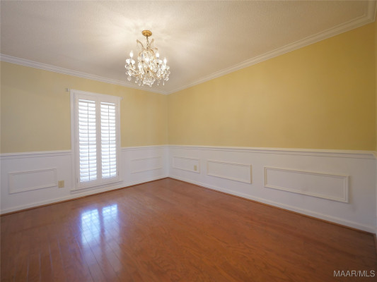 1800 Wentworth Drive