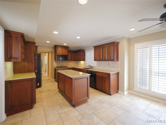 1800 Wentworth Drive