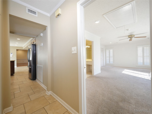 1800 Wentworth Drive