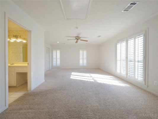 1800 Wentworth Drive