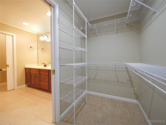 1800 Wentworth Drive