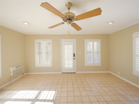 1800 Wentworth Drive