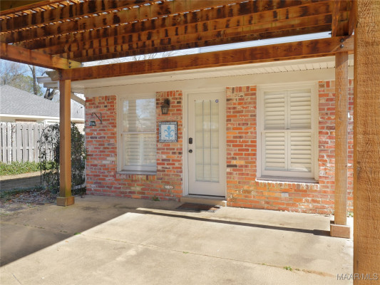 1800 Wentworth Drive