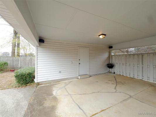 1800 Wentworth Drive