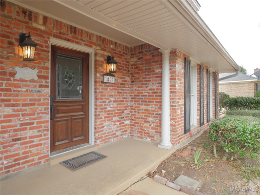 1800 Wentworth Drive