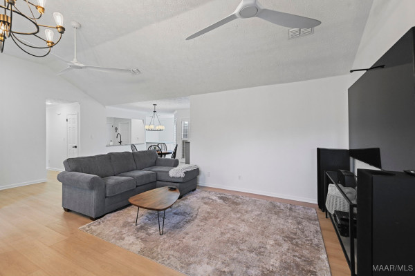 6504 Gloucester Mews