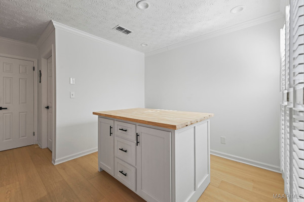 6504 Gloucester Mews