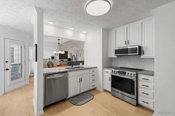 6504 Gloucester Mews