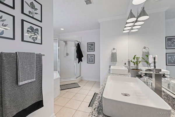 6504 Gloucester Mews