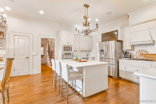 8512 MARSH POINTE Drive