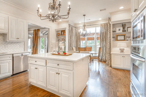 8512 MARSH POINTE Drive