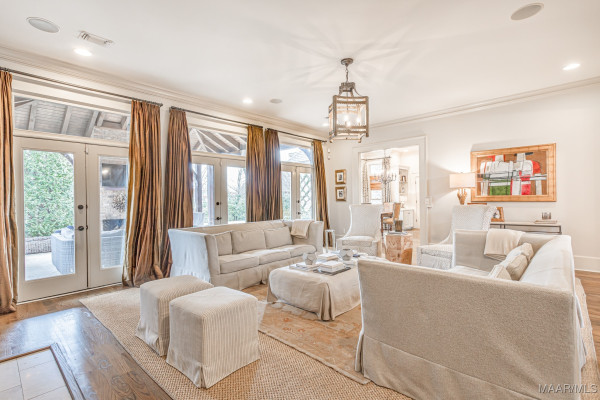 8512 MARSH POINTE Drive