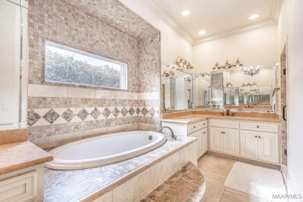 8512 MARSH POINTE Drive