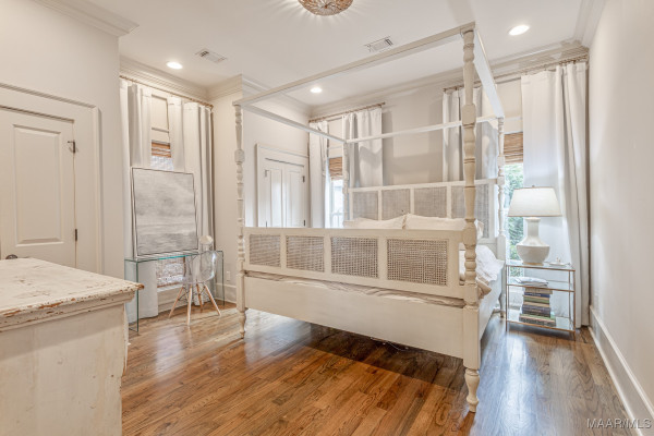 8512 MARSH POINTE Drive