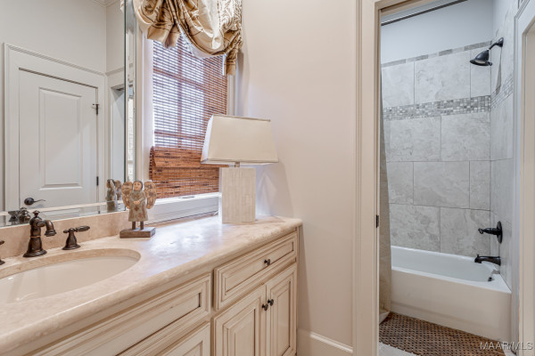 8512 MARSH POINTE Drive