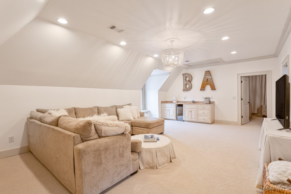 8512 MARSH POINTE Drive