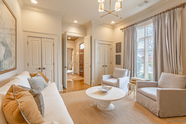 8512 MARSH POINTE Drive