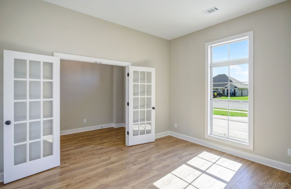 9055 Chastain Park Drive