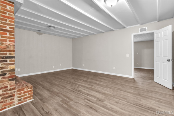 500 Lawndale Lane