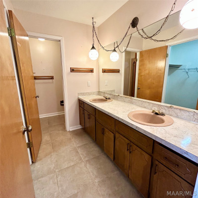 35 New Bingham Drive