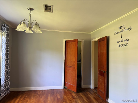 5271 SHADY Drive
