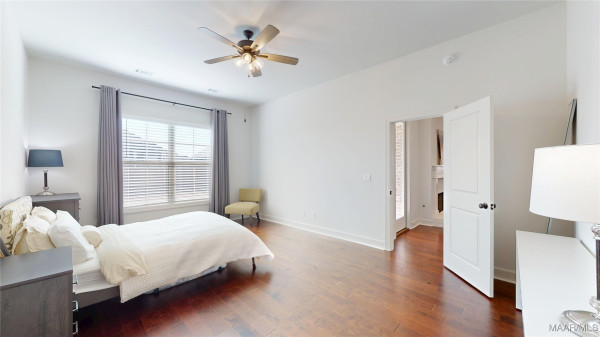 9365 Crescent Lodge Circle