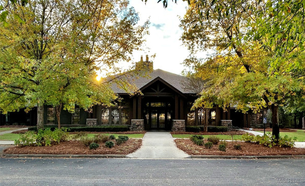 9365 Crescent Lodge Circle