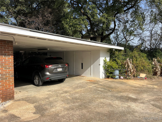 2731 Sweetbriar Road